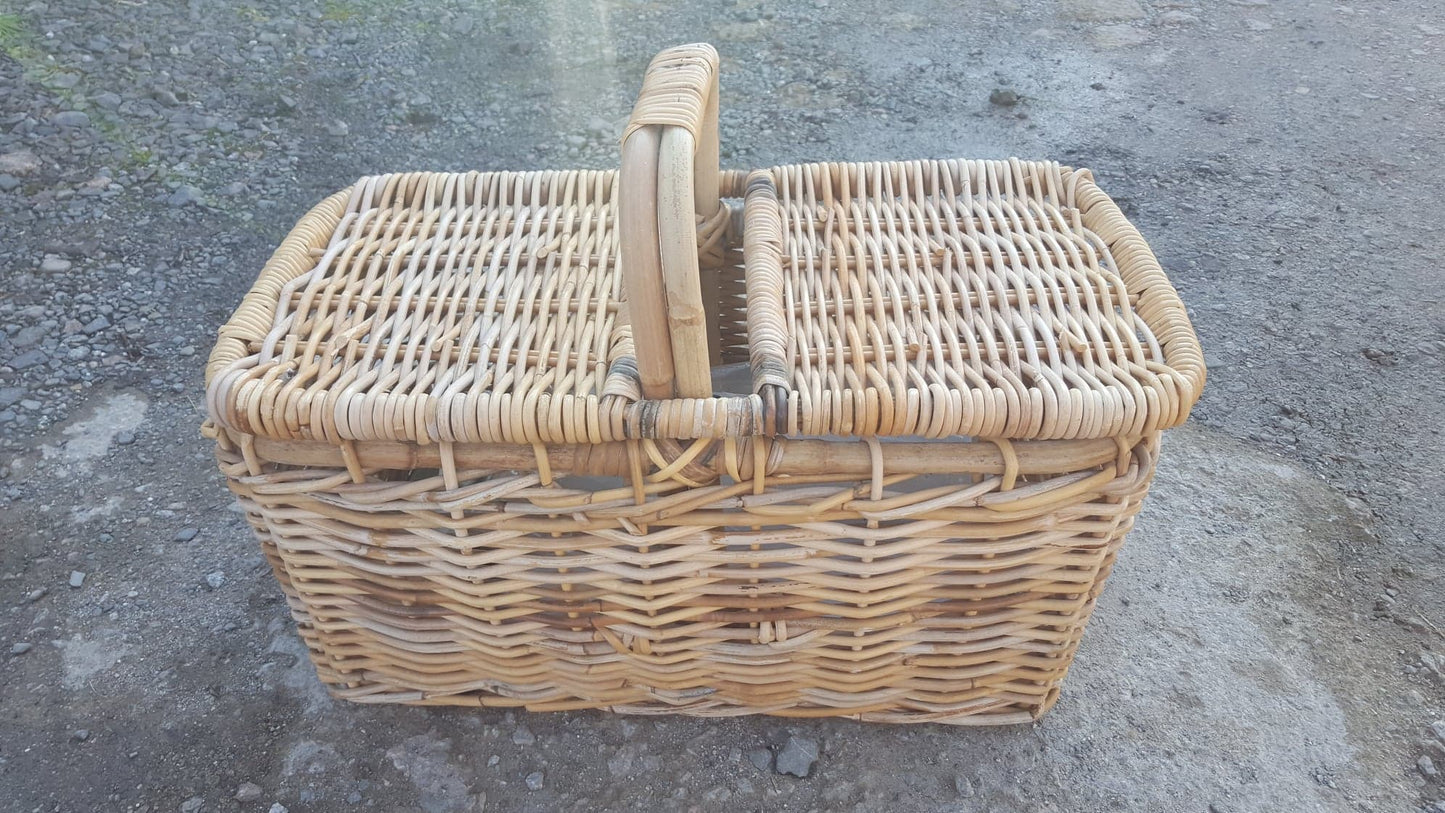 Wicker Basket & 4 Person Picnic Set